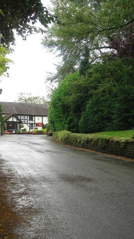 Deanwater Hotel Wilmslow Kültér fotó